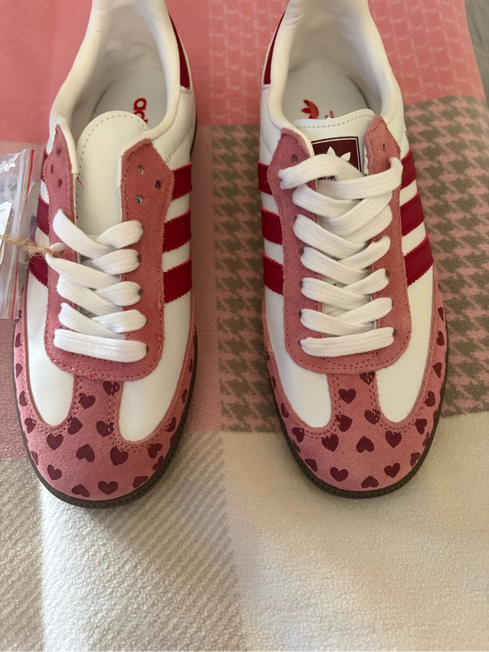 adidas Samba Kids Sneakers in White, Pink & Red - Picture 3 of 5